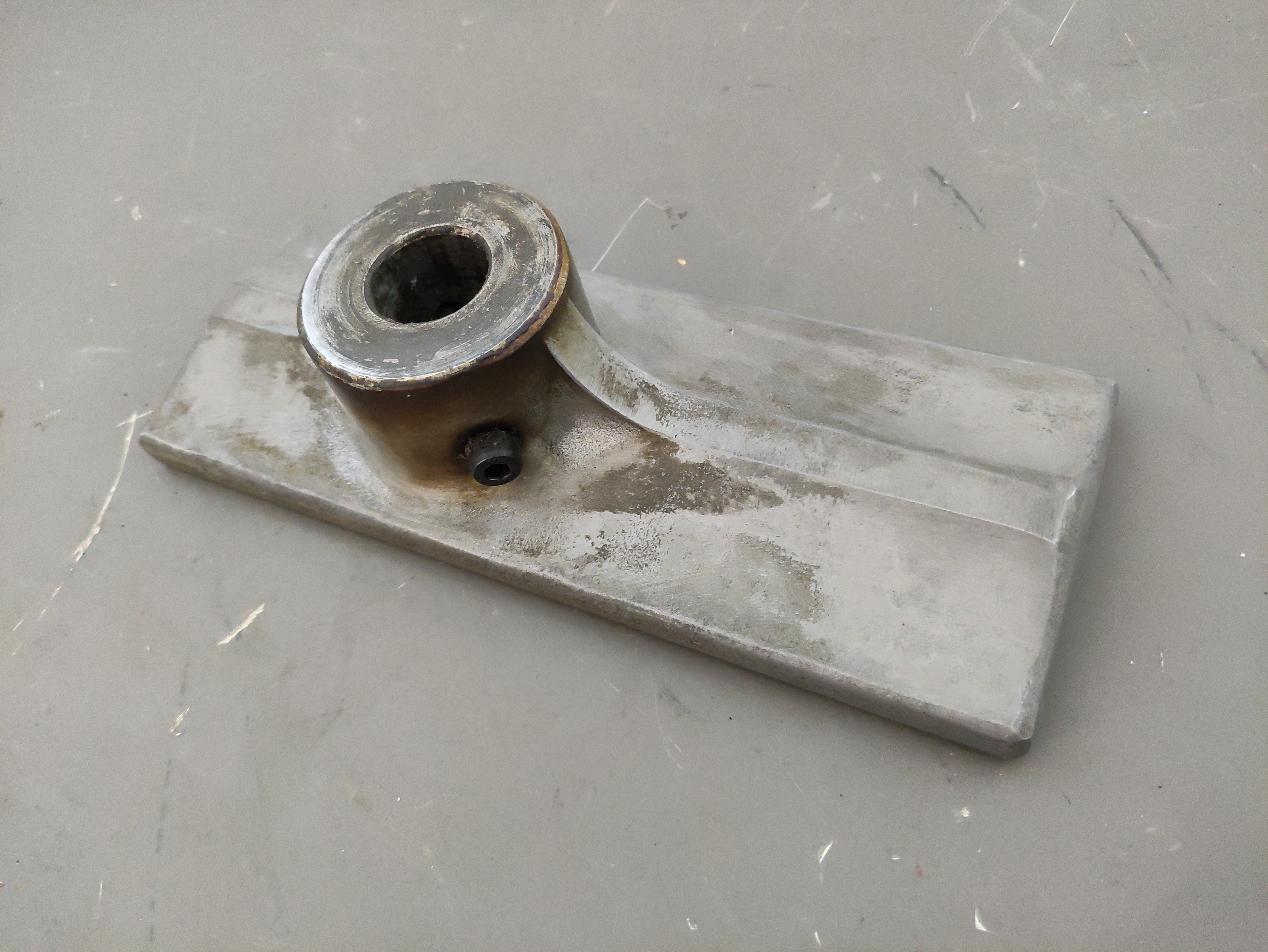 maneta puerta comercio metal 10x26x6 1u